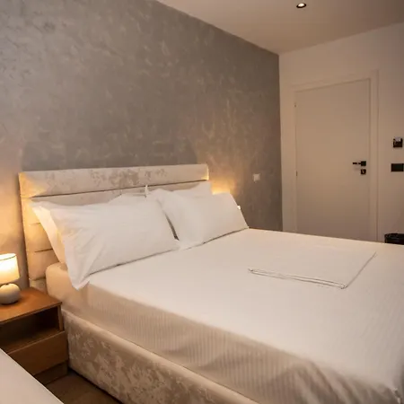 Klaus Center Otel Tiran