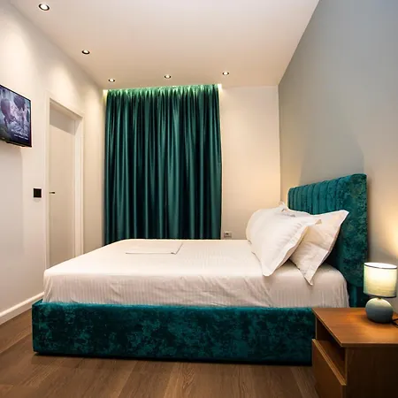 Klaus Center Otel Tiran