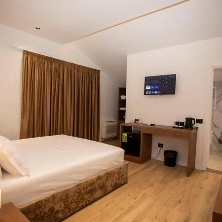 Klaus Center 4*