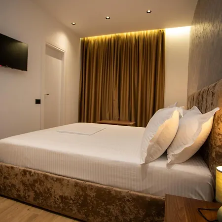 Klaus Center Hotell 4*