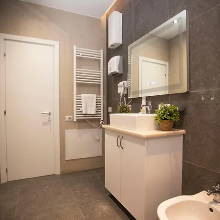 Klaus Center Hotell Tirana