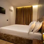 Klaus Center Hotell 4*