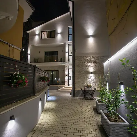 מלון Klaus Center טיראנה