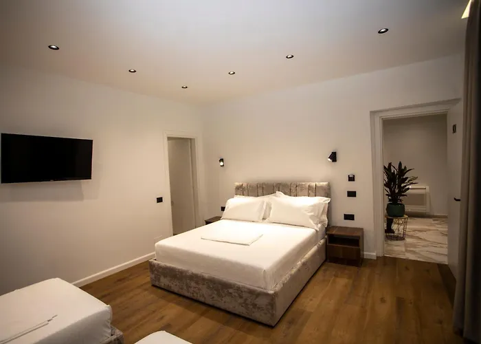 Klaus Center 4* Tiran