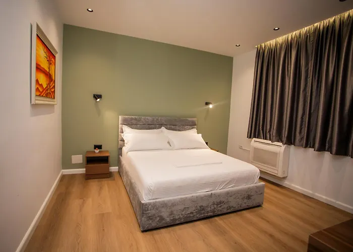 Otel Klaus Center 4*